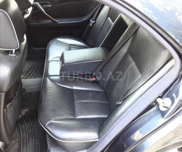 Mercedes E 280 2000, 270,000 km - 2.8 л - Bakı
