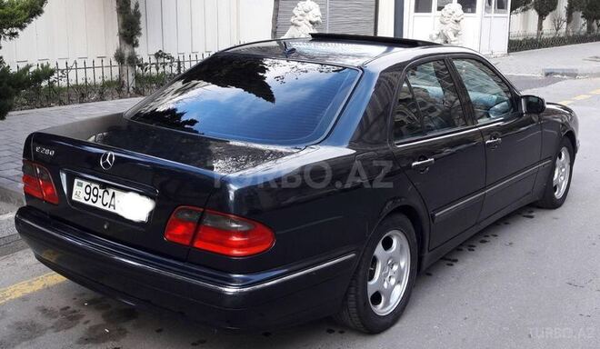 Mercedes E 280 2000, 270,000 km - 2.8 л - Bakı