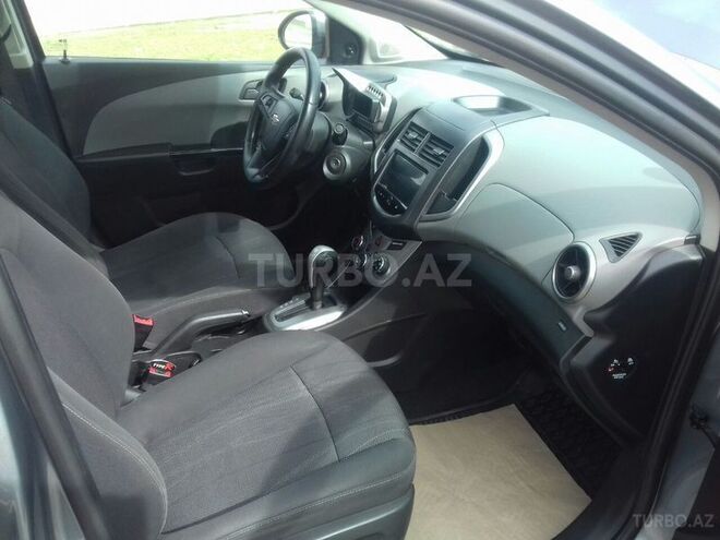 Chevrolet Aveo 2013, 98,000 km - 1.4 l - Göygöl