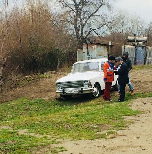 Moskvich 412 1976, 211,000 km - 2.4 л - Salyan