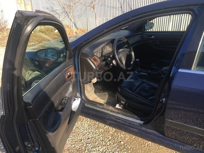 Peugeot 607 2003, 195,000 km - 2.2 л - Quba