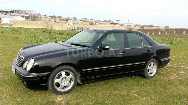 Mercedes E 320 2000, 400,000 km - 3.2 л - Bakı