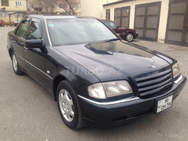 Mercedes C 240 1998, 258,900 km - 2.4 l - Bakı