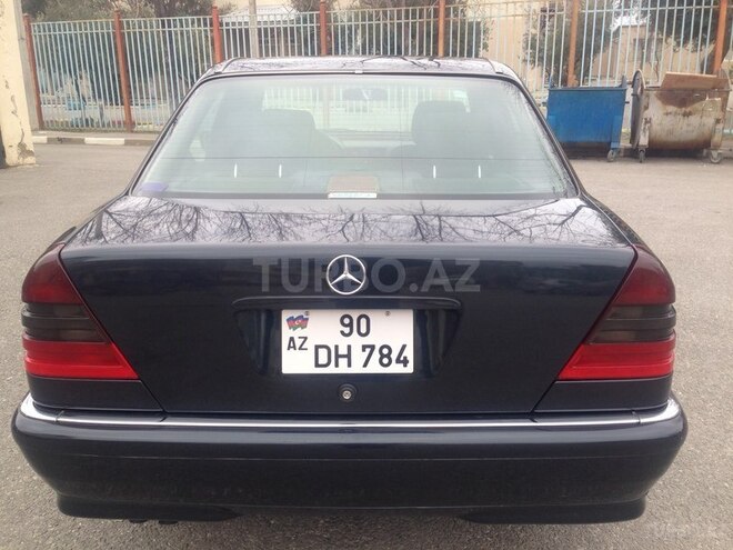 Mercedes C 240 1998, 258,900 km - 2.4 l - Bakı