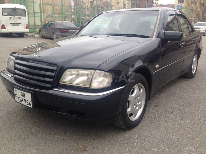 Mercedes C 240 1998, 258,900 km - 2.4 l - Bakı