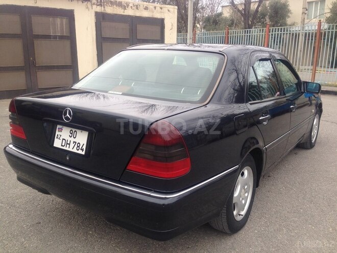 Mercedes C 240 1998, 258,900 km - 2.4 l - Bakı