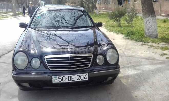 Mercedes E 240 2000, 217,000 km - 2.6 l - Sumqayıt