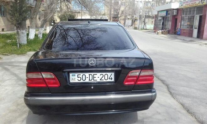 Mercedes E 240 2000, 217,000 km - 2.6 l - Sumqayıt