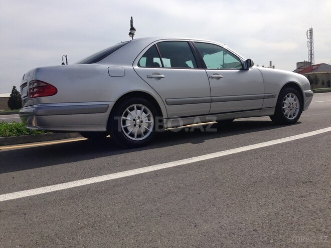 Mercedes  2000, 235,000 km - 2.2 л - Bakı