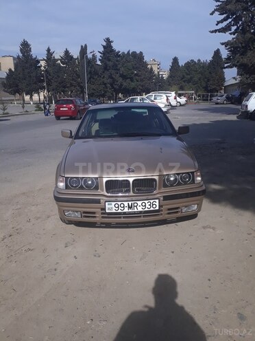 BMW 320 1992, 195,000 km - 2.0 л - Bakı