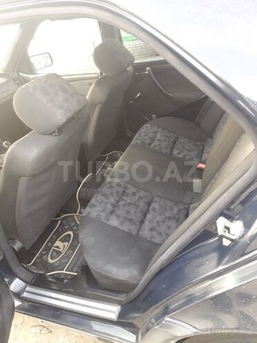 Mercedes C 220 1997, 200,000 km - 0.8 l - Cəlilabad