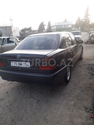 Mercedes C 220 1997, 200,000 km - 0.8 l - Cəlilabad