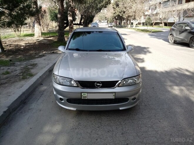 Opel Vectra 2001, 220,000 km - 1.8 l - Bakı