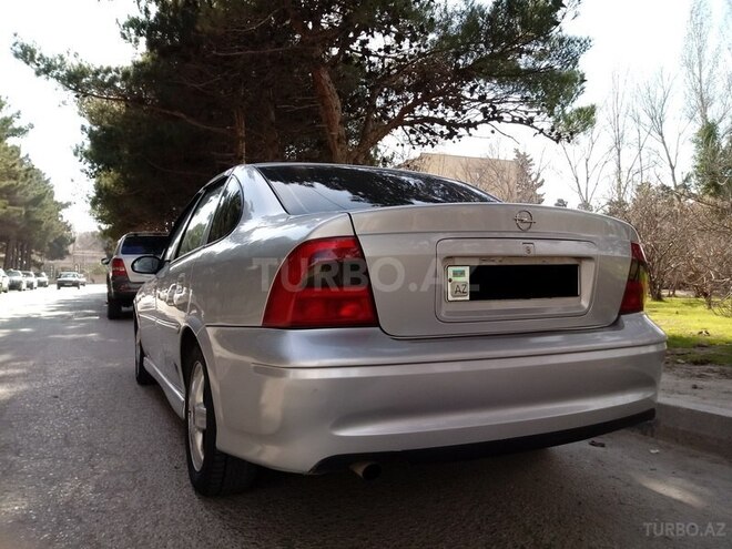 Opel Vectra 2001, 220,000 km - 1.8 l - Bakı