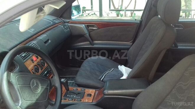 Mercedes E 230 1997, 370,000 km - 2.3 l - Bakı