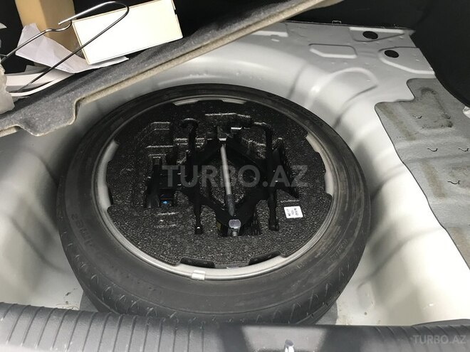 Hyundai Elantra 2014, 35,000 km - 1.8 l - Qax