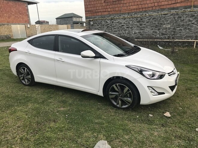 Hyundai Elantra 2014, 35,000 km - 1.8 l - Qax