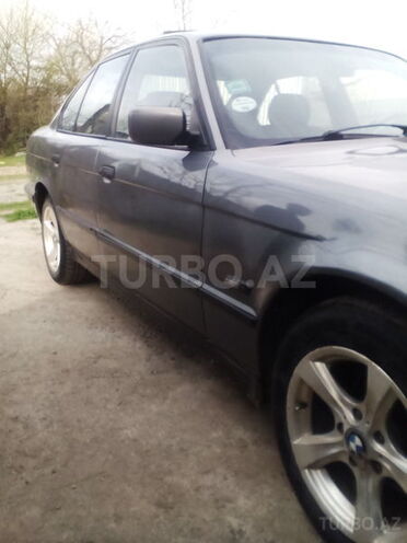 BMW 518 1993, 434,344 km - 1.8 l - Şəmkir