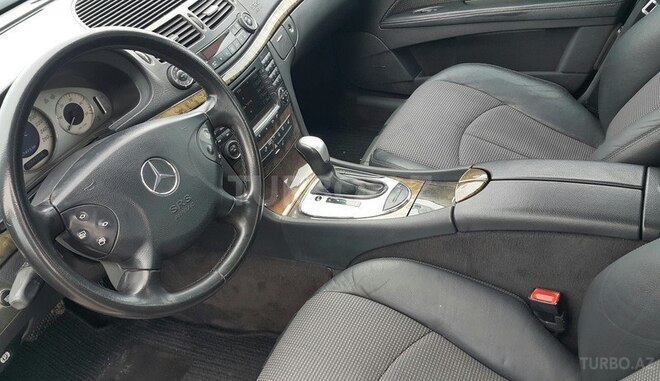 Mercedes E 270 2003, 307,026 km - 2.7 l - Bakı
