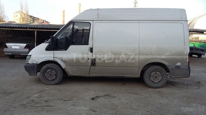 Ford Transit 2002, 250,000 km - 2.4 l - Bakı