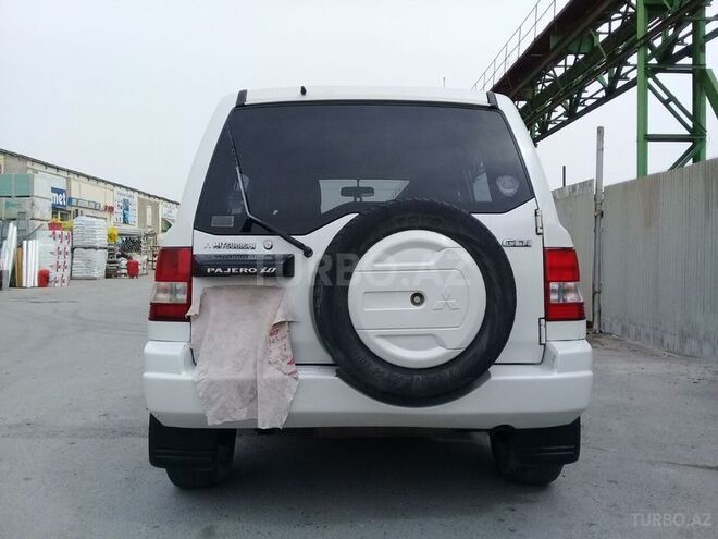 Mitsubishi Pajero io 2001, 158,642 km - 1.8 l - Bakı