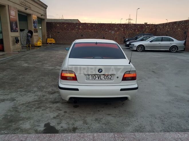 BMW 525 2001, 240,000 km - 0.3 l - Sumqayıt