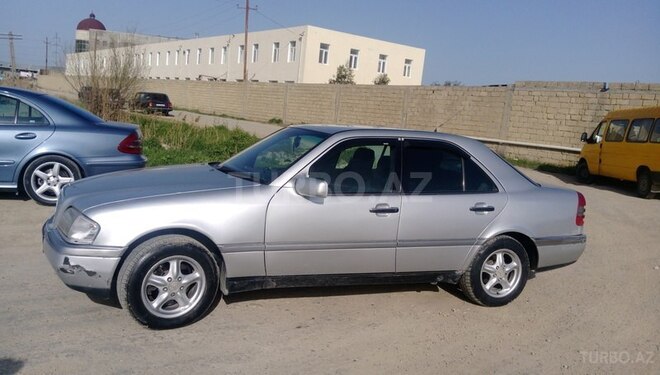 Mercedes C 180 1995, 444,131 km - 1.8 l - Bakı