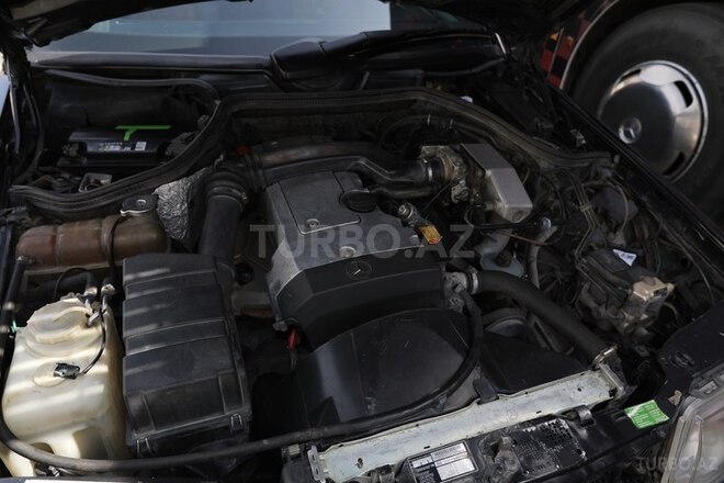 Mercedes E 200 1993, 325,730 km - 2.0 л - Bakı