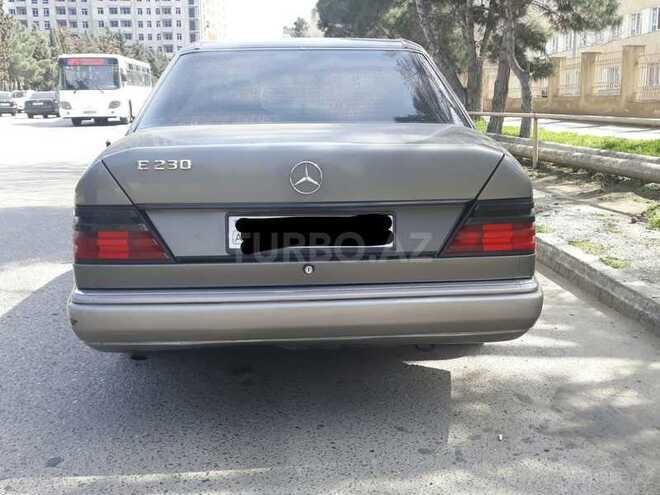 Mercedes E 230 1991, 353,000 km - 2.3 л - Bakı
