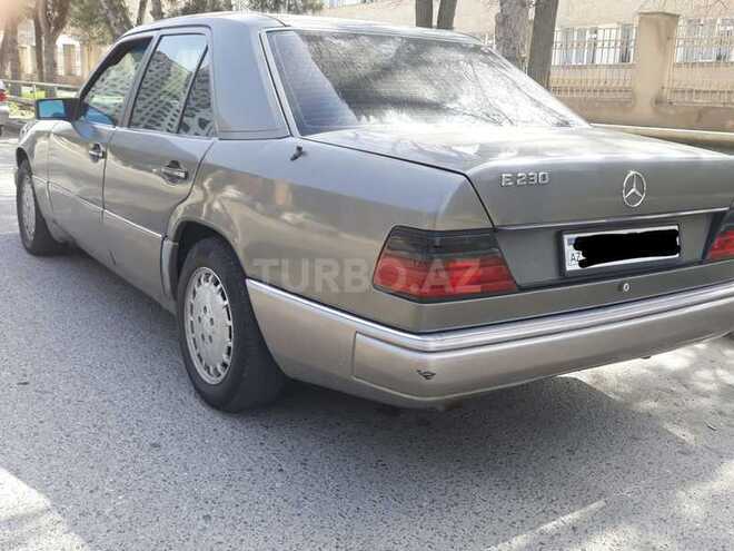 Mercedes E 230 1991, 353,000 km - 2.3 л - Bakı
