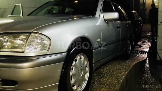 Mercedes C 200 1997, 291,000 km - 2.0 l - Bakı