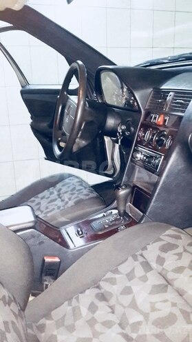 Mercedes C 200 1997, 291,000 km - 2.0 l - Bakı
