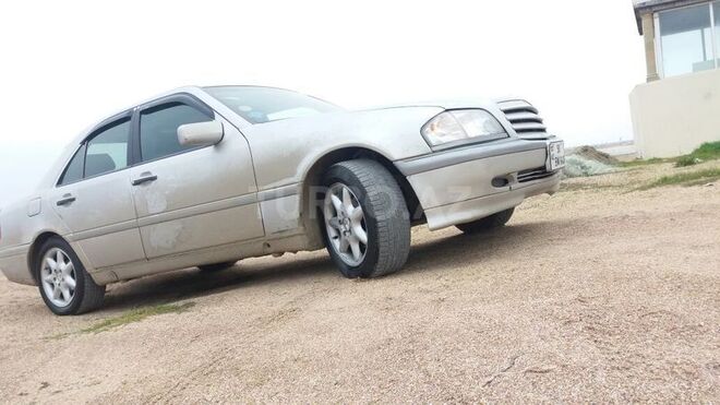 Mercedes C 280 1997, 270,000 km - 2.8 л - Bakı
