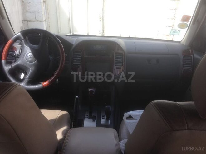Mitsubishi Pajero 2006, 186,500 km - 3.0 l - Bakı