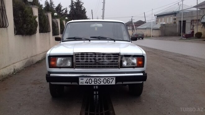 LADA (VAZ) 2107 2009, 75,445 km - 1.6 л - Quba