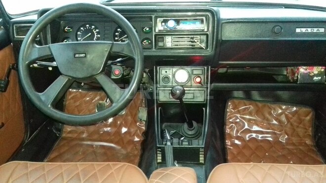 LADA (VAZ) 2107 2009, 75,445 km - 1.6 л - Quba