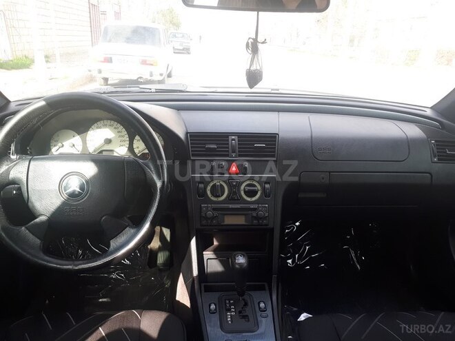 Mercedes C 240 1998, 300,000 km - 2.4 l - Mingəçevir