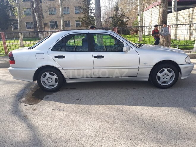 Mercedes C 240 1998, 300,000 km - 2.4 l - Mingəçevir