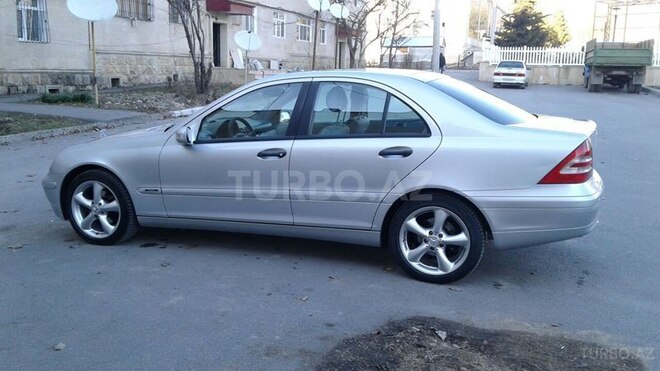Mercedes C 180 2002, 238,000 km - 1.8 l - Bakı