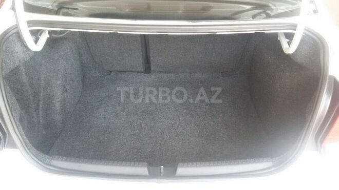 Volkswagen Polo 2012, 198,325 km - 1.6 л - Bakı