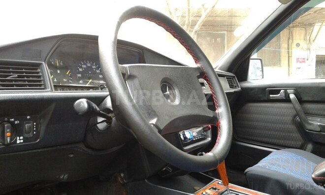 Mercedes 190 1990, 242,500 km - 2.0 l - Bakı