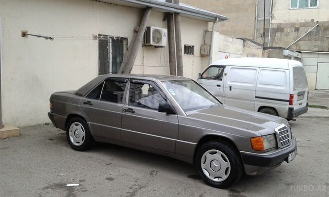 Mercedes 190 1990, 242,500 km - 2.0 l - Bakı