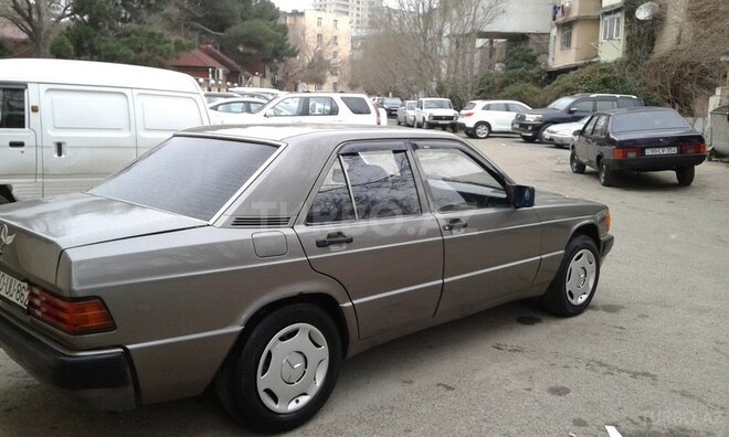 Mercedes 190 1990, 242,500 km - 2.0 l - Bakı