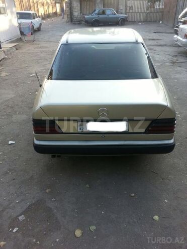 Mercedes E 260 1989, 250,000 km - 2.6 l - Bakı