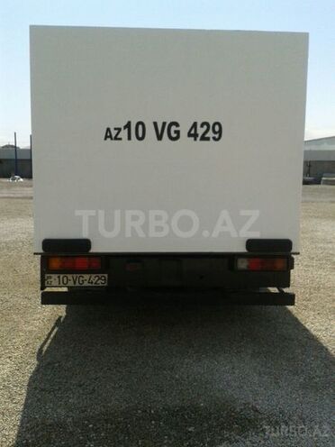 Mercedes 609 D 1993, 622,000 km - 4.0 l - Quba