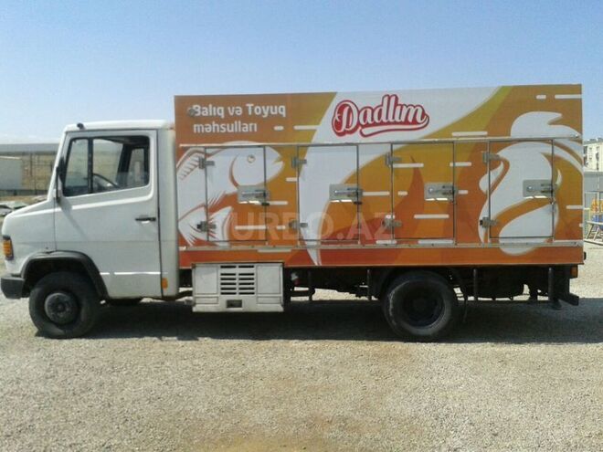 Mercedes 609 D 1993, 622,000 km - 4.0 l - Quba