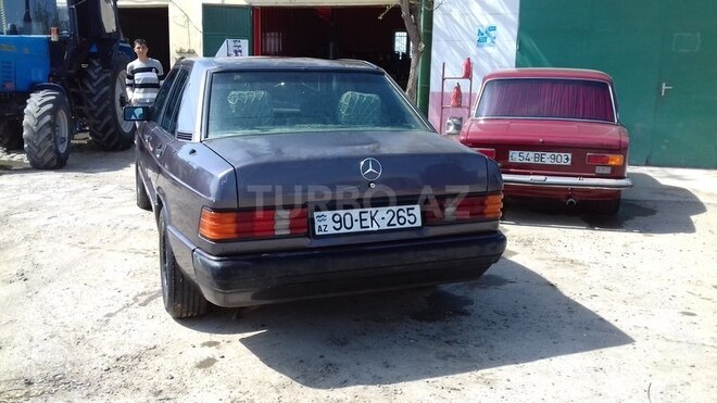 Mercedes 190 1992, 200,000 km - 1.8 l - Sabirabad