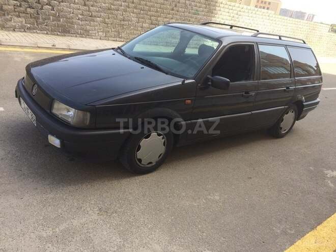 Volkswagen Passat 1991, 255,808 km - 1.8 л - Bakı