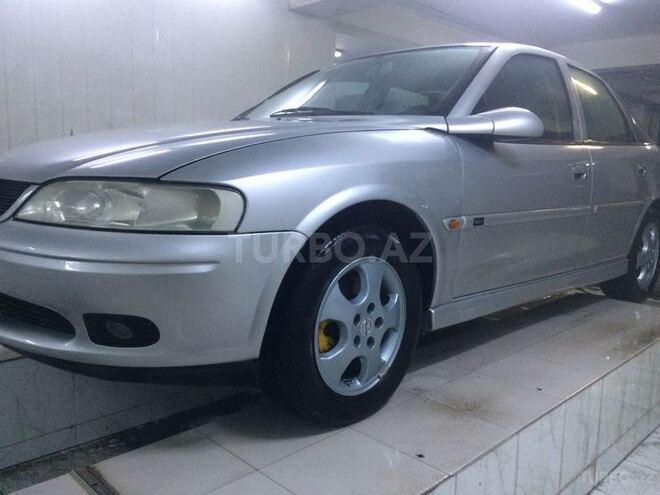 Opel Vectra 2000, 330,000 km - 2.0 l - Bakı