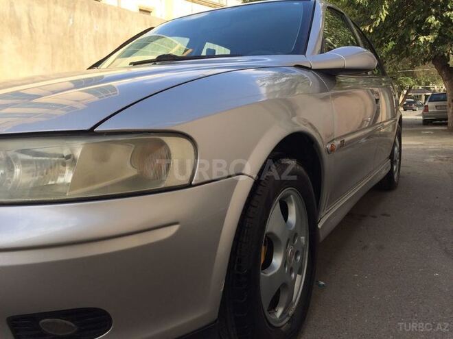 Opel Vectra 2000, 330,000 km - 2.0 l - Bakı